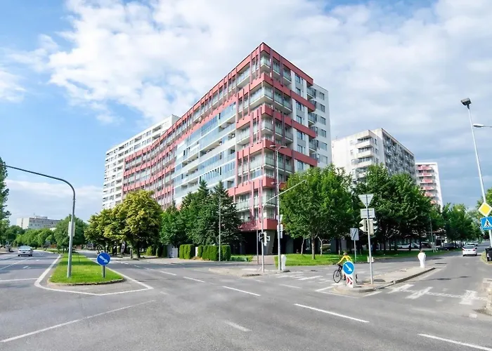 Bright & Cozy Near * Братислава